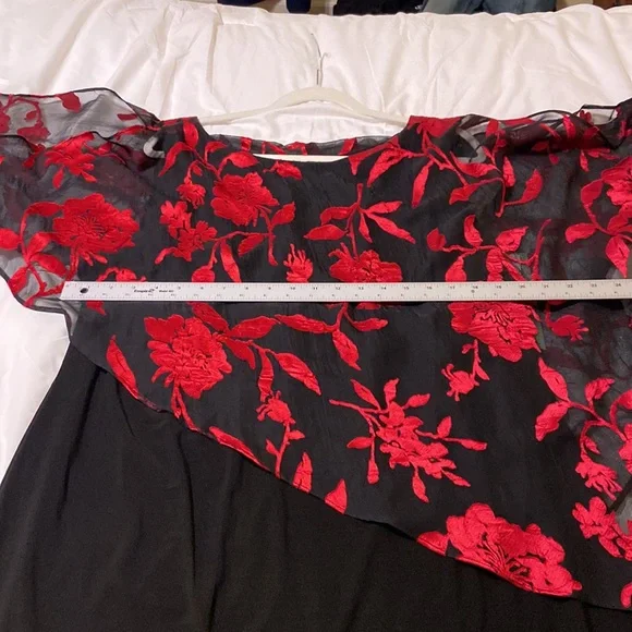 Scarlett Women’s Black & Red Floral mid dress Plus Size 18W NWT, very elegant - Picture 10 of 15